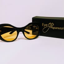Eye Paparazzi Oversized Retro Cat Eye Sunglasses – Yellow Lens Luxury 5-Piece Set for Women