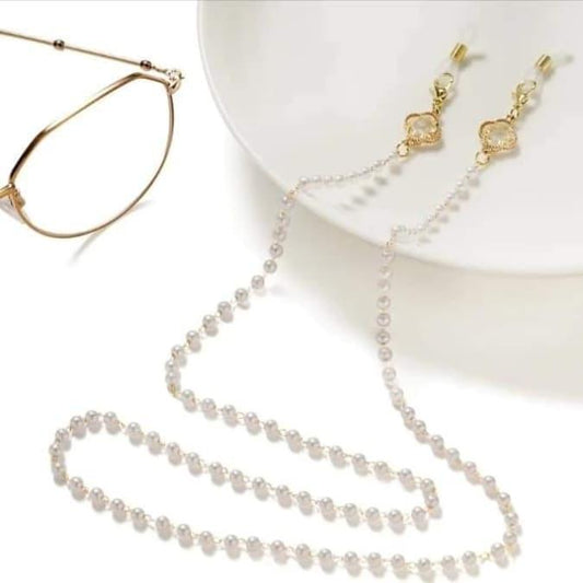 Elegant Pearl Eyeglass Chain